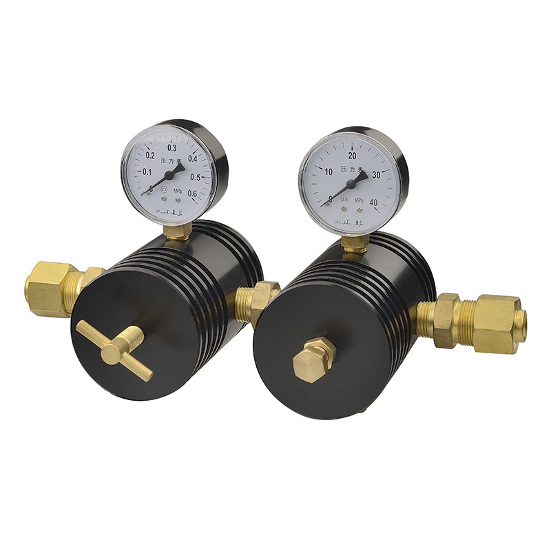 Laghdaitheoir Brú Gáis Nádúrtha Píblíne LR-102